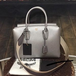 MCM milla medium spike silver NWT